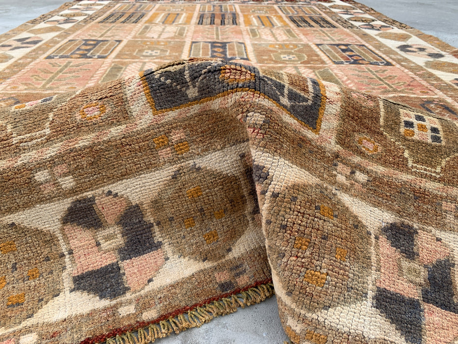 Handmade Persian Wool Area Rug 7x10 - Beige, Taupe & Ivory Panel Persian Style Rug - Exact Size 9'3" x 6'2" - KBHM-1106