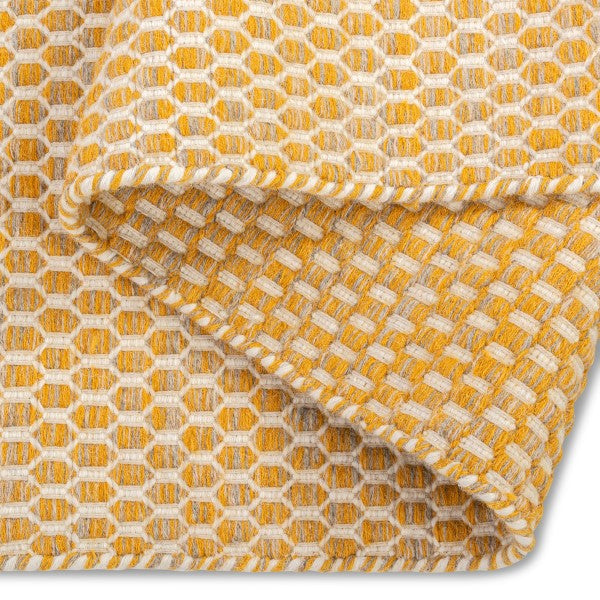 Reversible Hand-Woven Wool Rug – Amber & Natural Pattern (0.25" Pile)