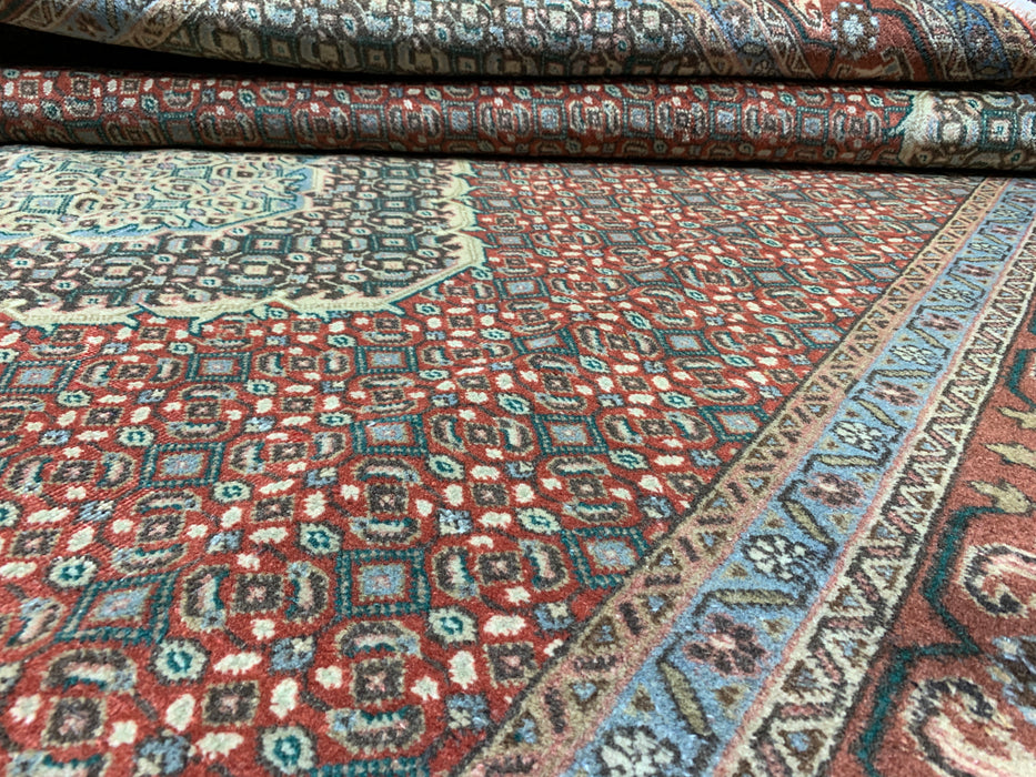 6’5” × 9’4” Hand-Knotted Persian Bijar Wool Rug – Rust Red Mahi Design with Medallion