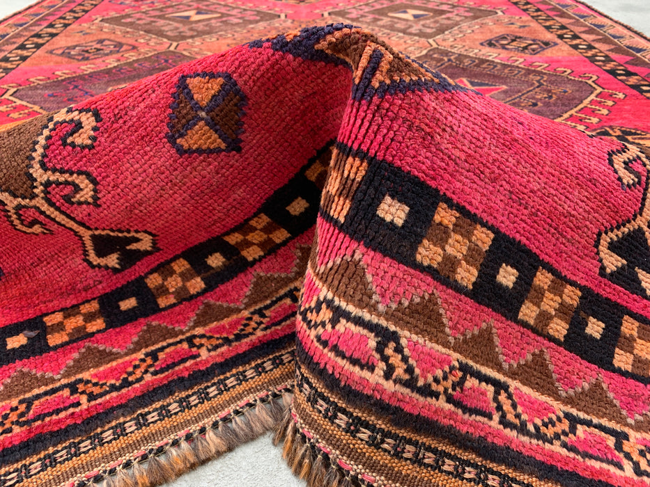 Handmade Persian Wool Area Rug 7x10 - Pink Tribal Geometric Persian Style Rug - Exact Size 9'4" x 5'7" - KBHM-671