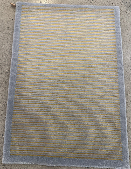 2'x3' 100% Wool Nepali Hand Knotted Area Rug