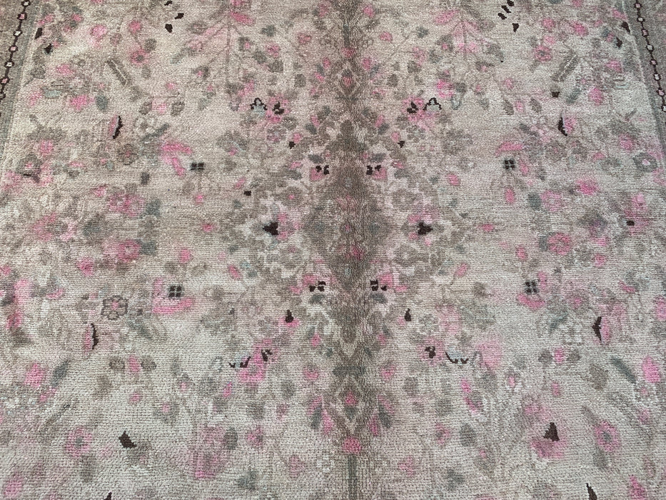 9'7" x 7'1" Hand-Knotted Persian Wool Rug – Beige, Taupe & Blush Vintage Floral Design – KBHM-719