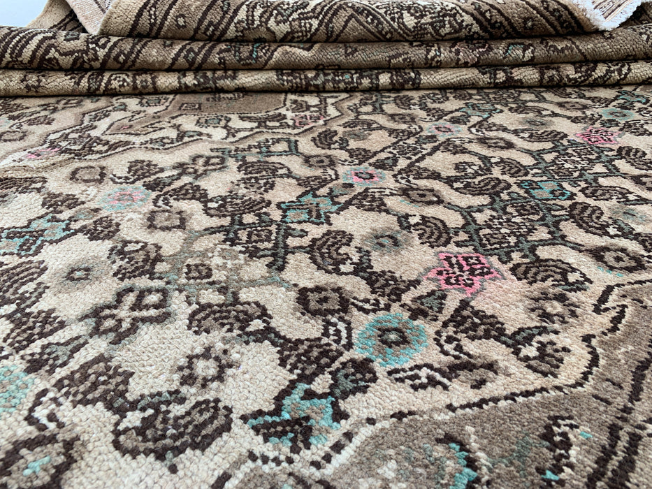 Handmade Persian Wool Area Rug 7x10 - Beige, Taupe & Ivory Vintage Medallion Persian Style Rug - Exact Size 9'8" x 6'11" - KBHM-806