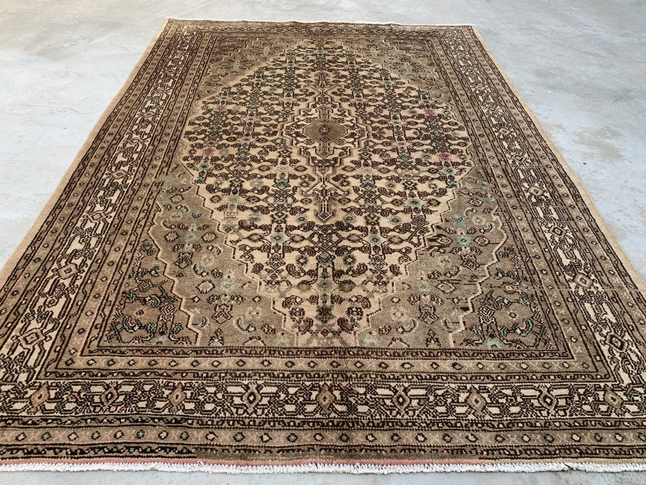 Handmade Persian Wool Area Rug 7x10 - Beige, Taupe & Ivory Vintage Medallion Persian Style Rug - Exact Size 9'8" x 6'11" - KBHM-806