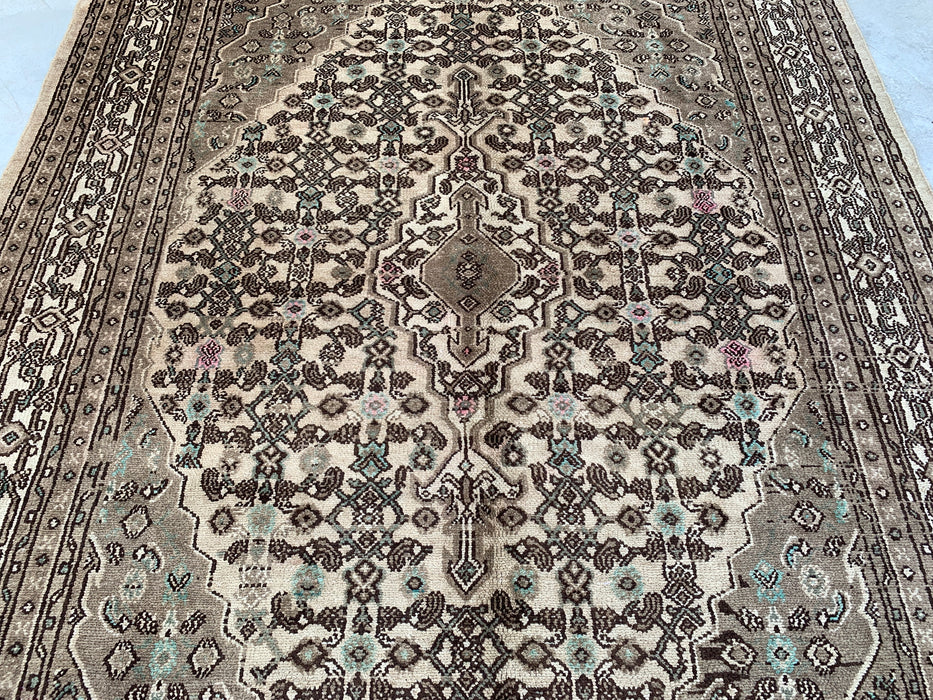 Handmade Persian Wool Area Rug 7x10 - Beige, Taupe & Ivory Vintage Medallion Persian Style Rug - Exact Size 9'8" x 6'11" - KBHM-806