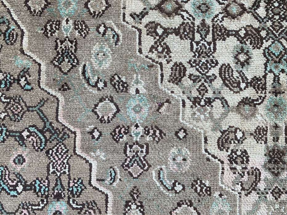 Handmade Persian Wool Area Rug 7x10 - Beige, Taupe & Ivory Vintage Medallion Persian Style Rug - Exact Size 9'8" x 6'11" - KBHM-806