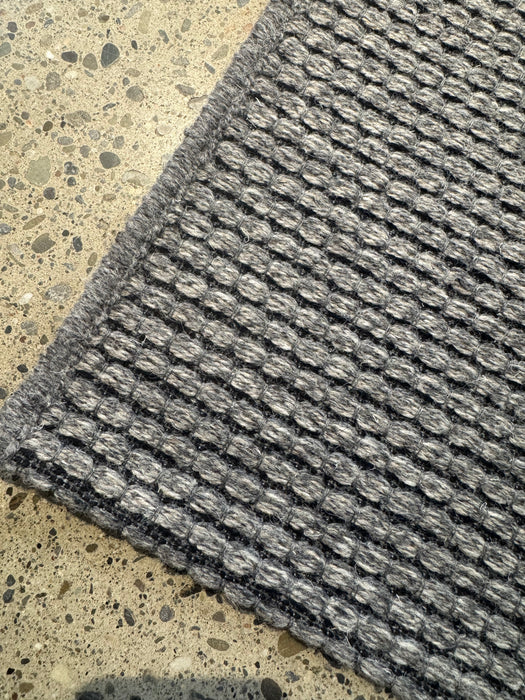 2'x3' 100% Wool High Line Hand Woven Area Rug