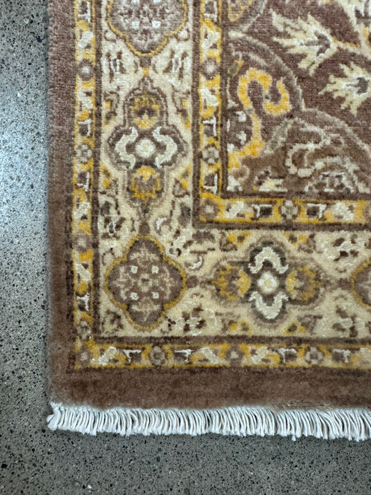 2'6”x 6’0” Sutri Silk/Wool Hand-Knotted Area Rug
