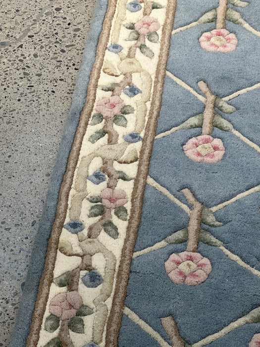 2'6" x 8'2" Nepali 100 % Wool Hand-knotted