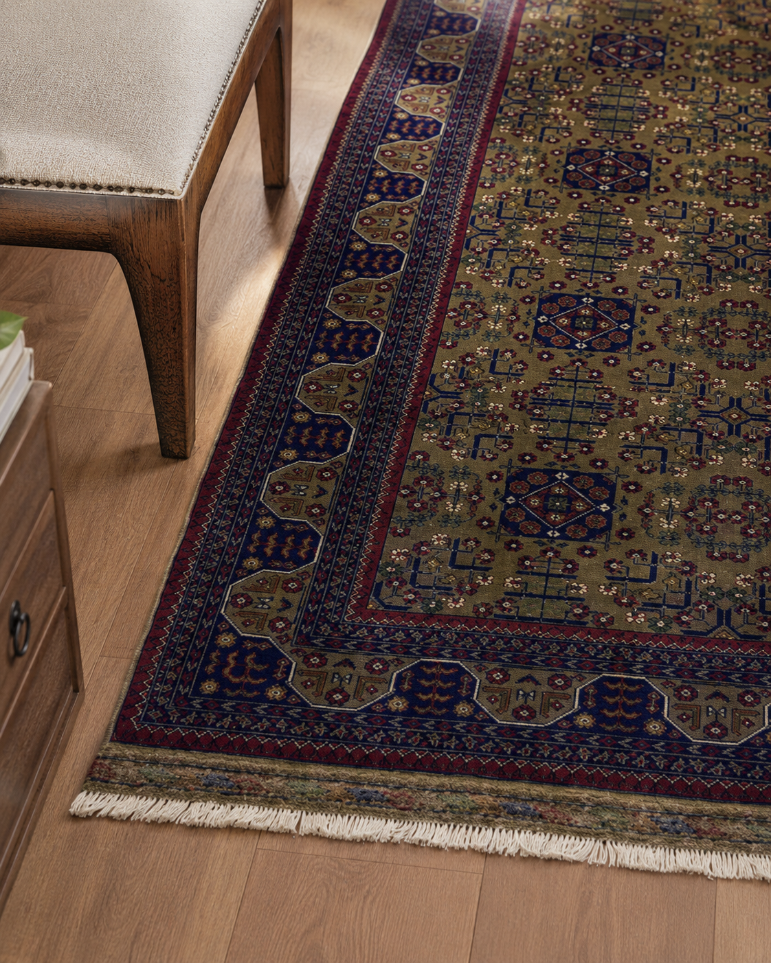 6'9" x 9'11" Handmade Persian Wool Rug wool texture and pattern detail