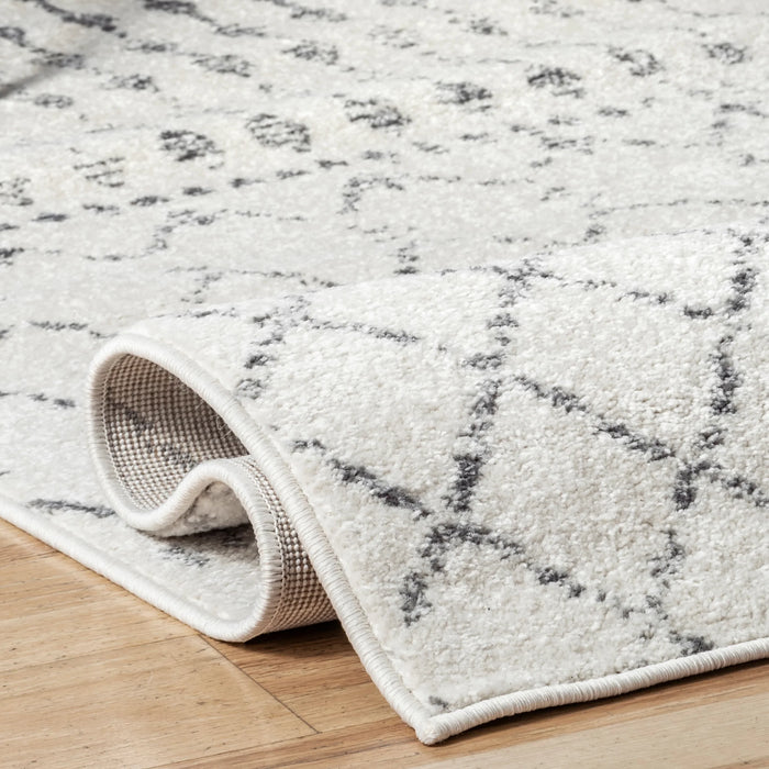 Moroccan Diamond Stripe Area Rug – Ivory / Grey – 8' x 11'