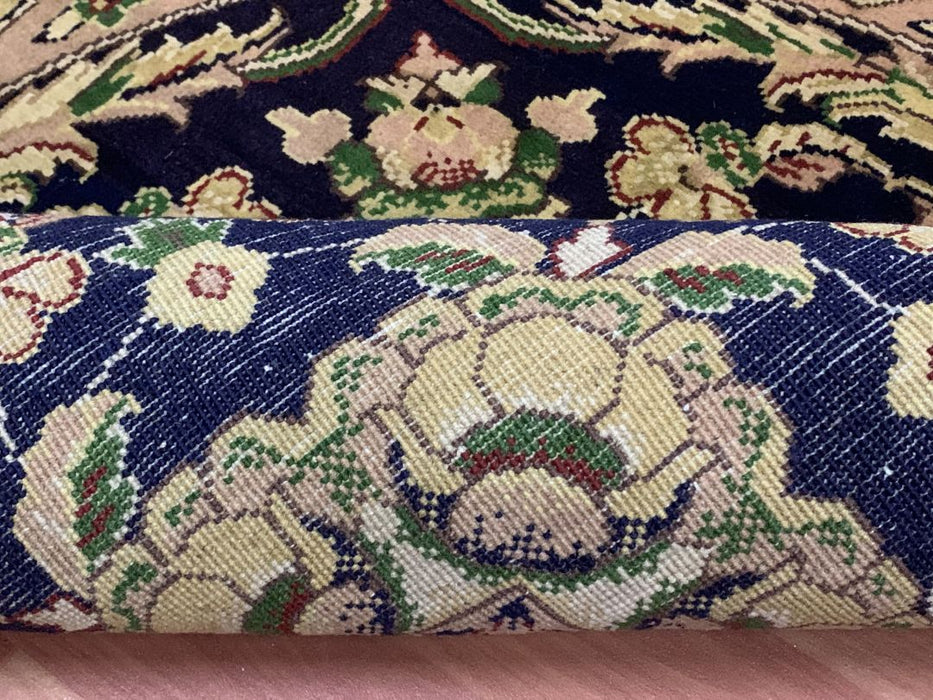 5'0" x 5'0" Ziegler Hand Knotted Round100% Wool Area rug