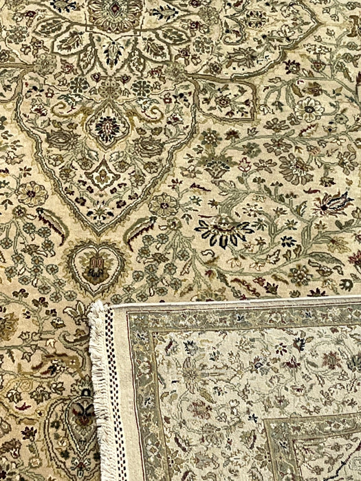 6'X8’9' Hand-Knotted Persian-Style (Indo-Persian) Wool Area Rug- Ivory/Brown